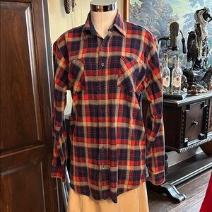 Towncraft Sz L Plaid Men's Flannel Shirt - Red and Blue